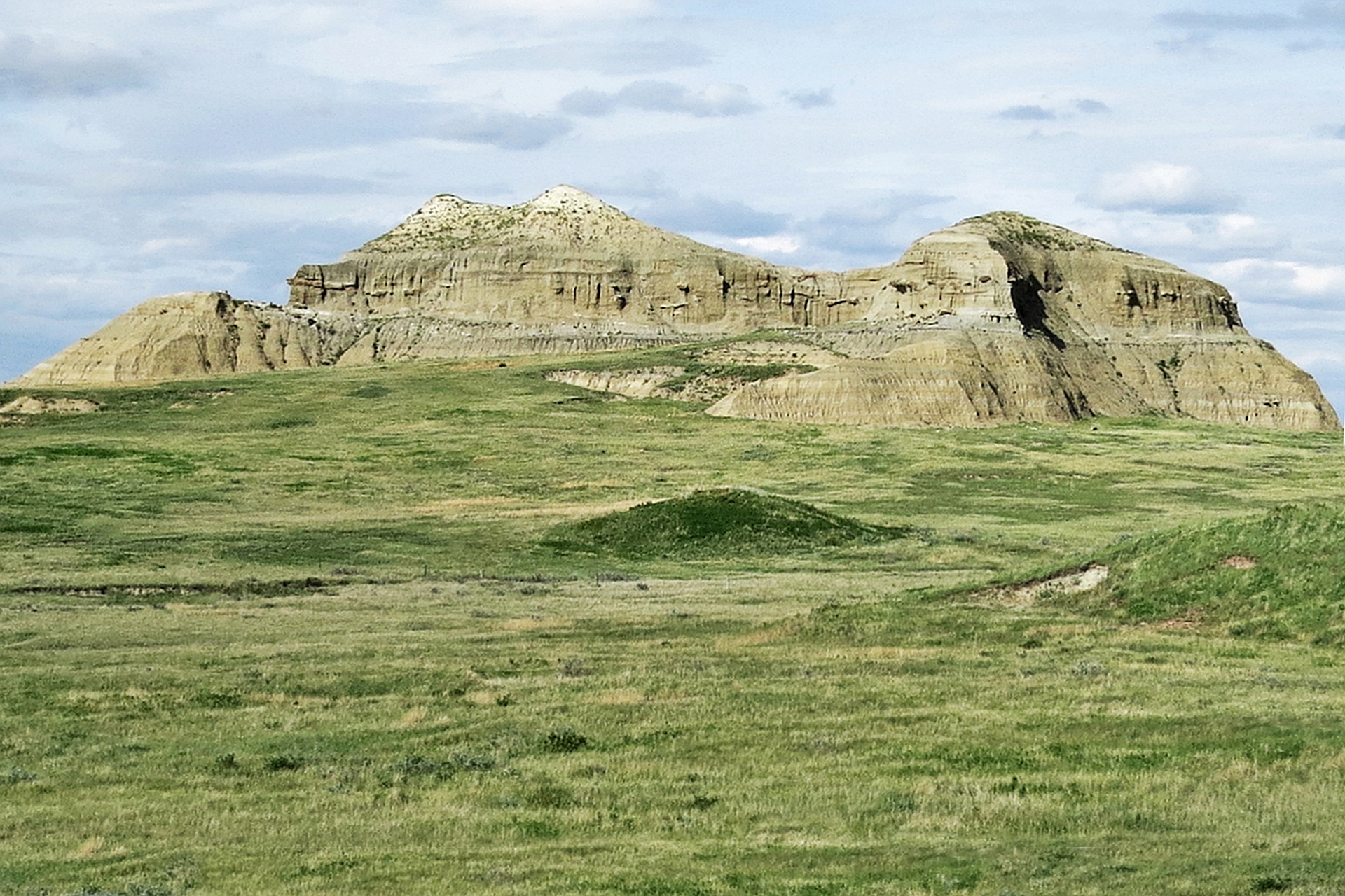 Eagle Butte North Dakota peakery