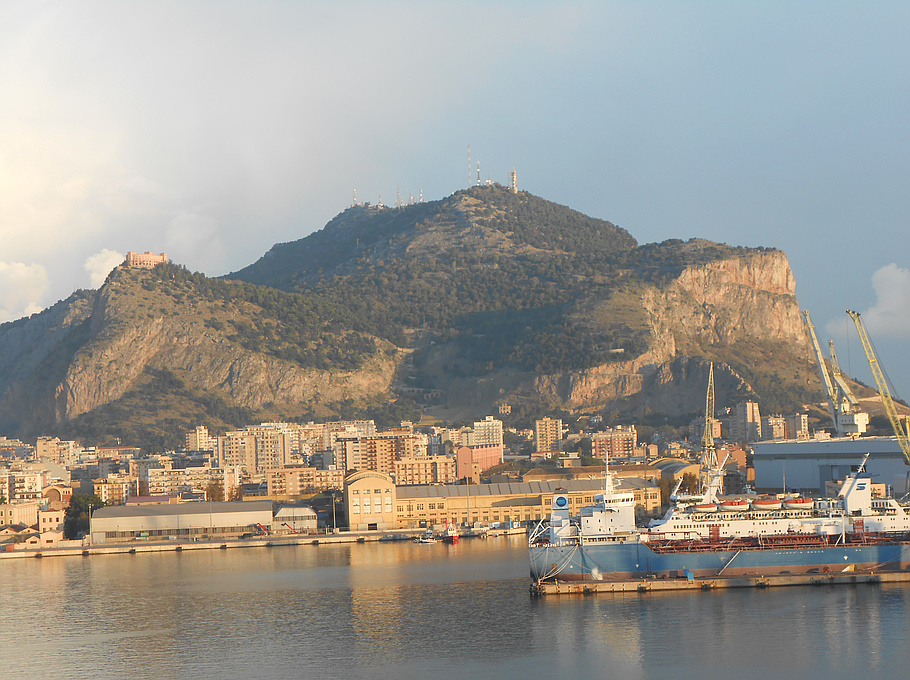 Monte Pellegrino Italy peakery
