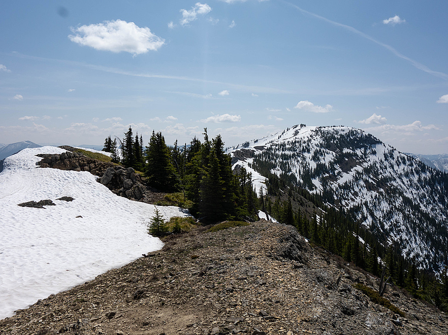 Running Rabbit Mountain Montana peakery