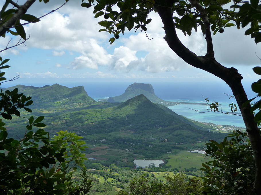 Piton de la Petite Riviere Noire Black River, Mauritius peakery
