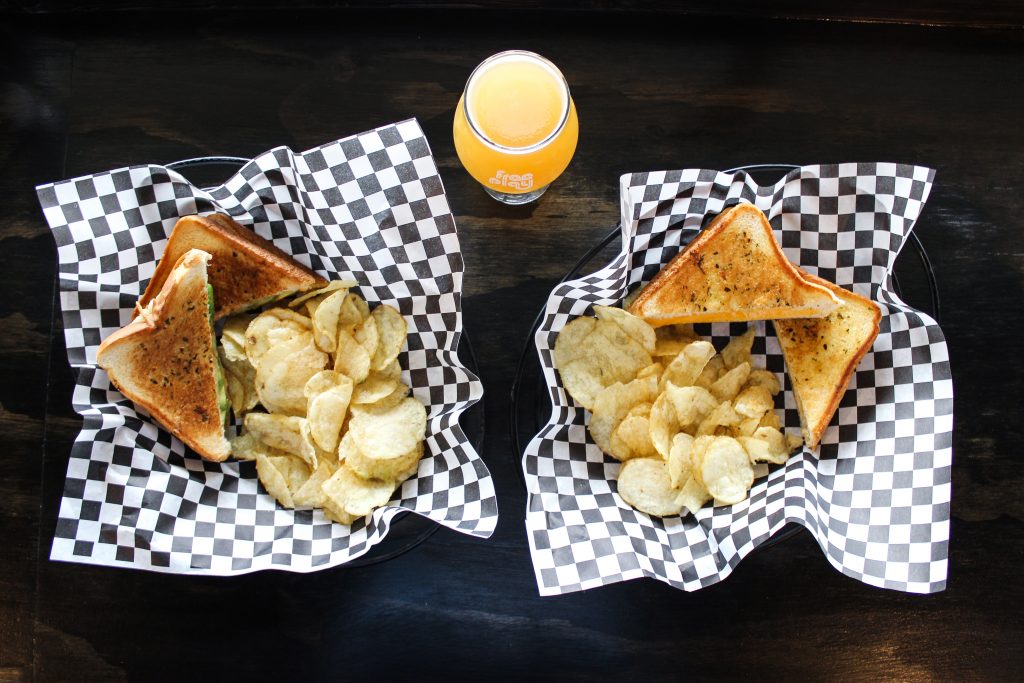 Free Play Arcade Richardson Denton retro videogames sandwiches burger beer local beer near me best venues