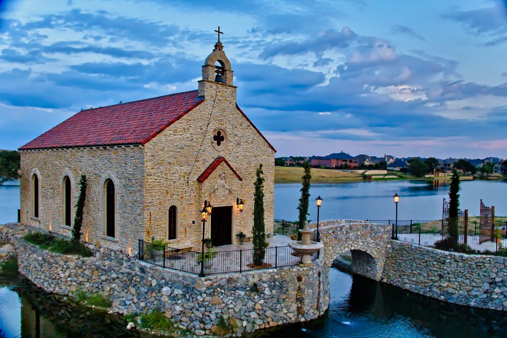 Bella Donna Chapel