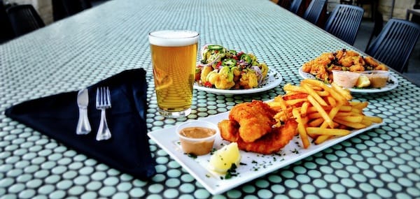 Communal Dinng in Greater Palm Springs