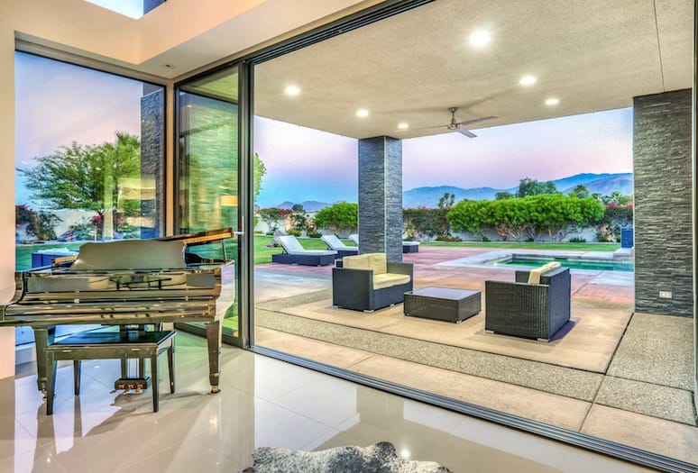 homes with views palm springs