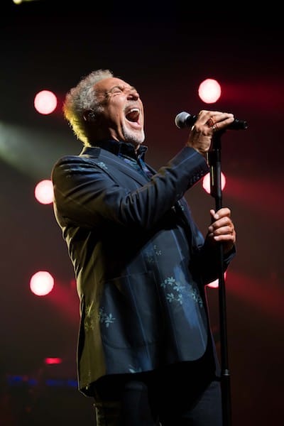 tomjonesconcert