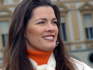 Nancy Kerrigan Photo by Gianluca Platania, gianluca at Flickr, from Torino (Turin), Italy, CC BY-SA 2.0, via Wikimedia Commons