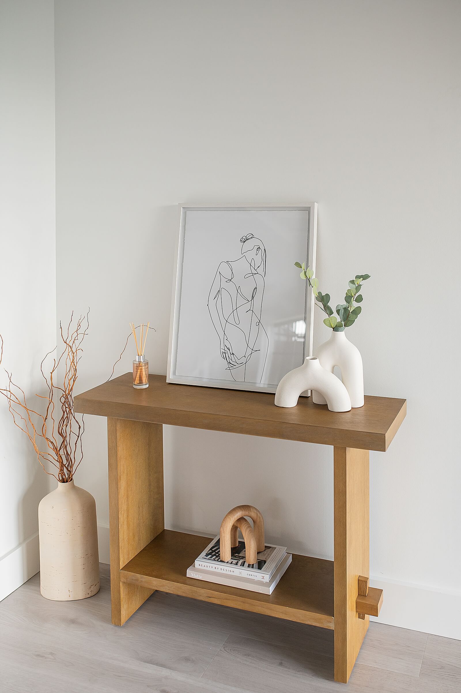 Vynxaria Modern Entryway Console Table-Slim Sofa Table With Open