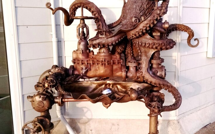 Steampunk water fountain makes a splash!
