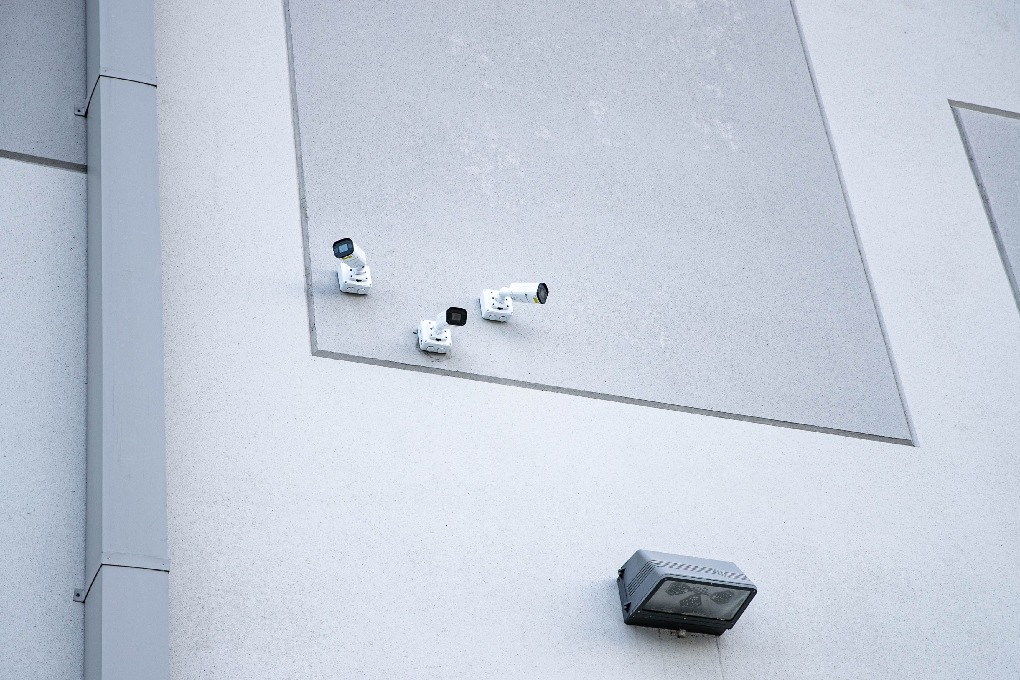 gallery-item