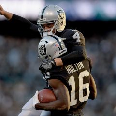 Raiders survive Giants, rise to top of AFC West