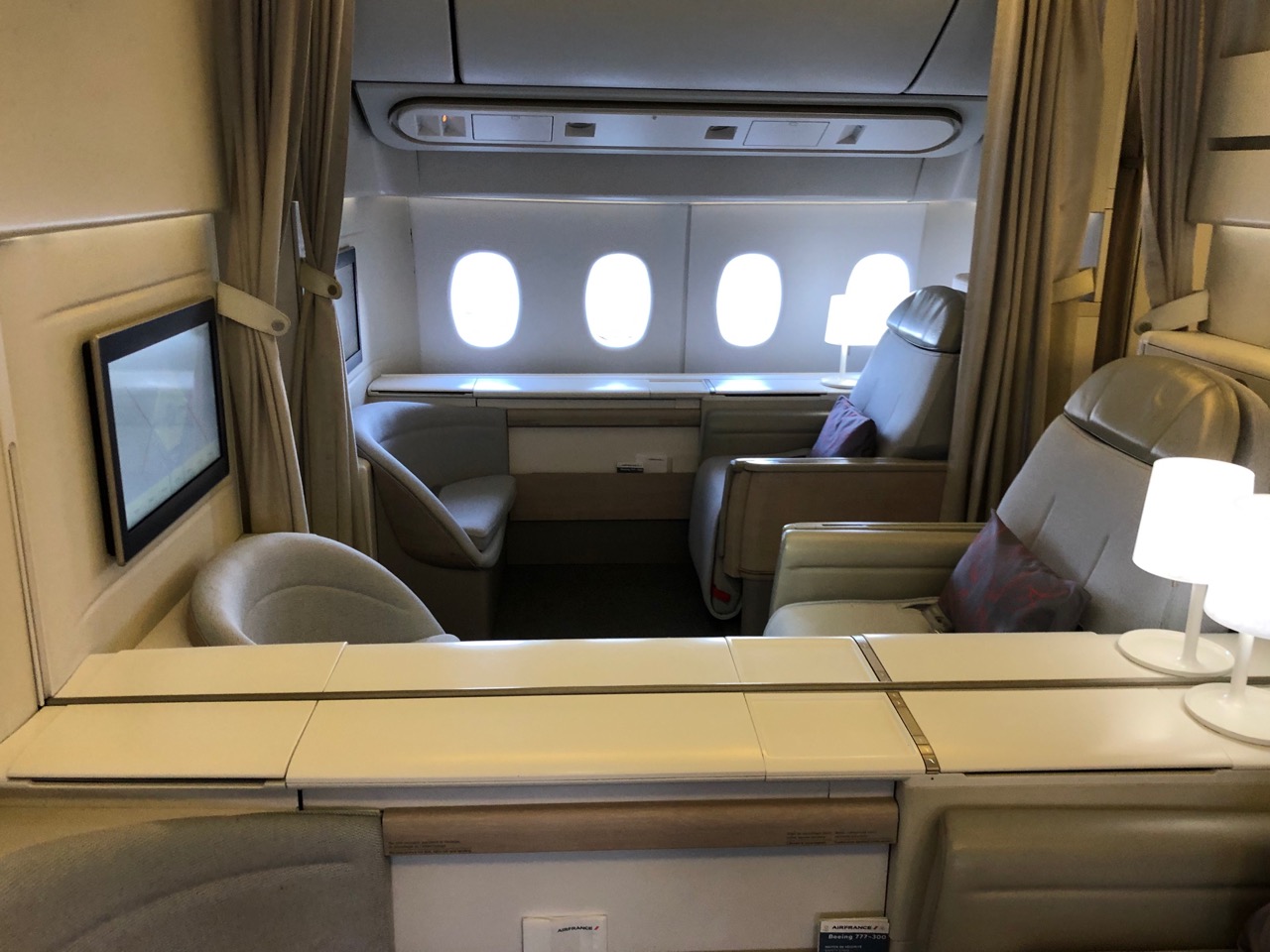 12 hrs on Air France First Class - From Paris to Mexico City 