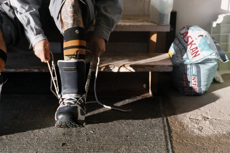 Stance jed tying interior
