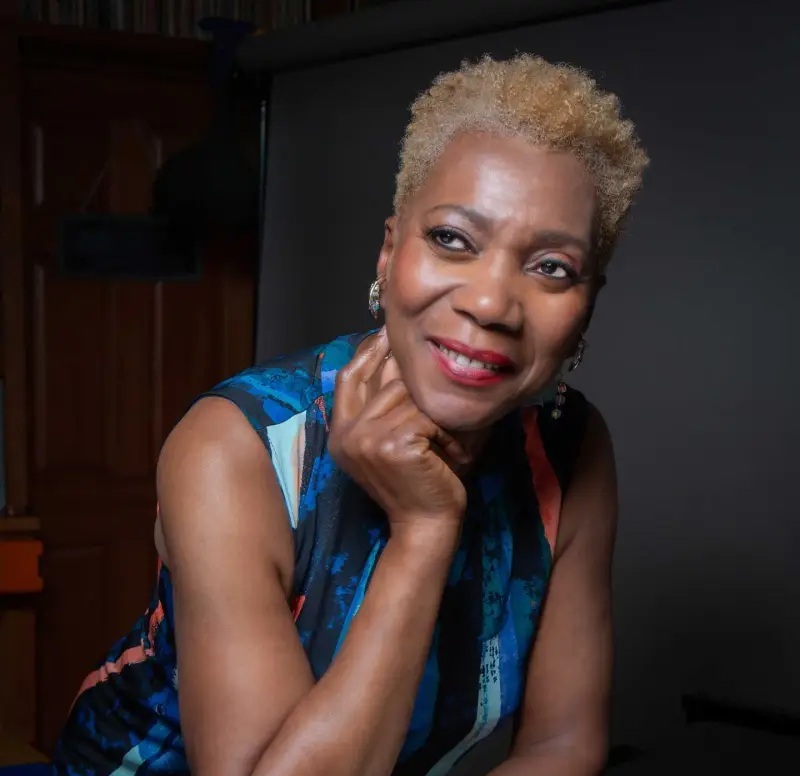 Acclaimed jazz vocalist / songwriter Carmen Lundy