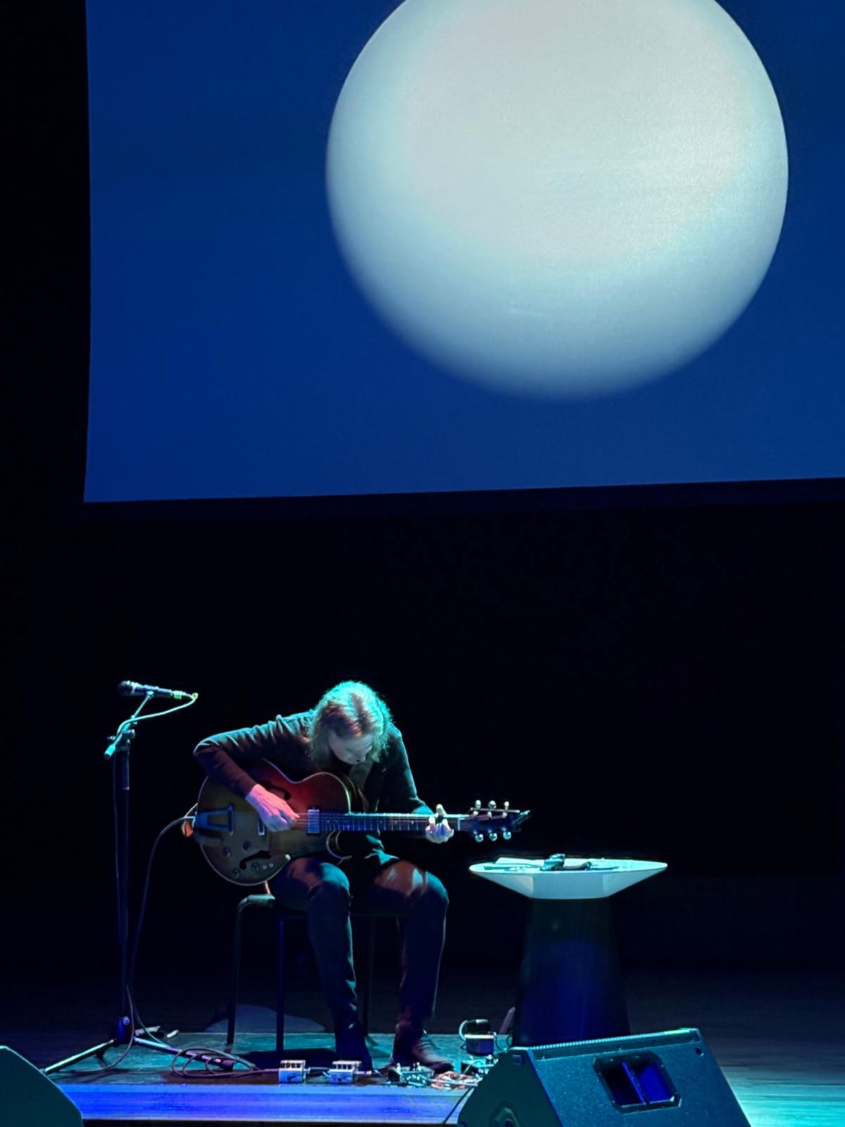 Guitarist / composer David Becker