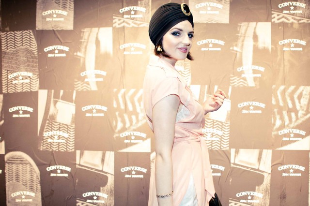 converse weapon woman