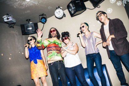 Kathleen Hanna S Julie Ruin Stream Raucous Run Fast Album Spin