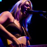 Liz Phair Sings New Song About Twitter's New Voice Feature on Twitter