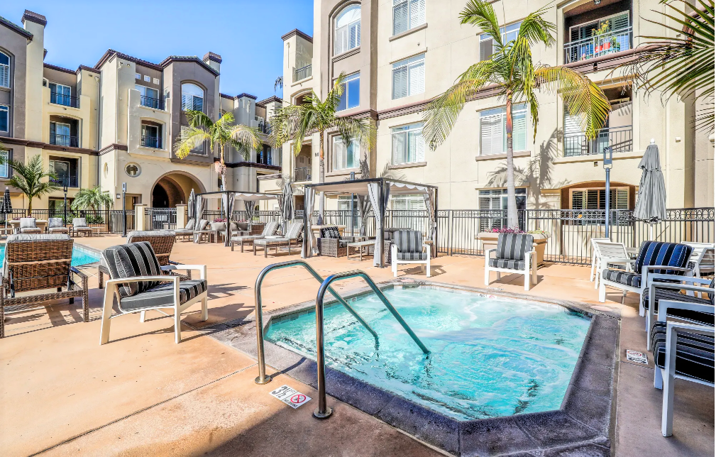 REGENTS LA JOLLA photo 4