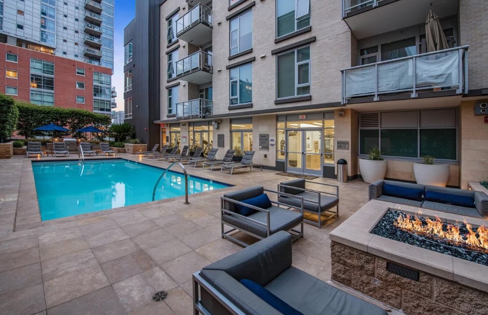 STRATA SAN DIEGO photo 3