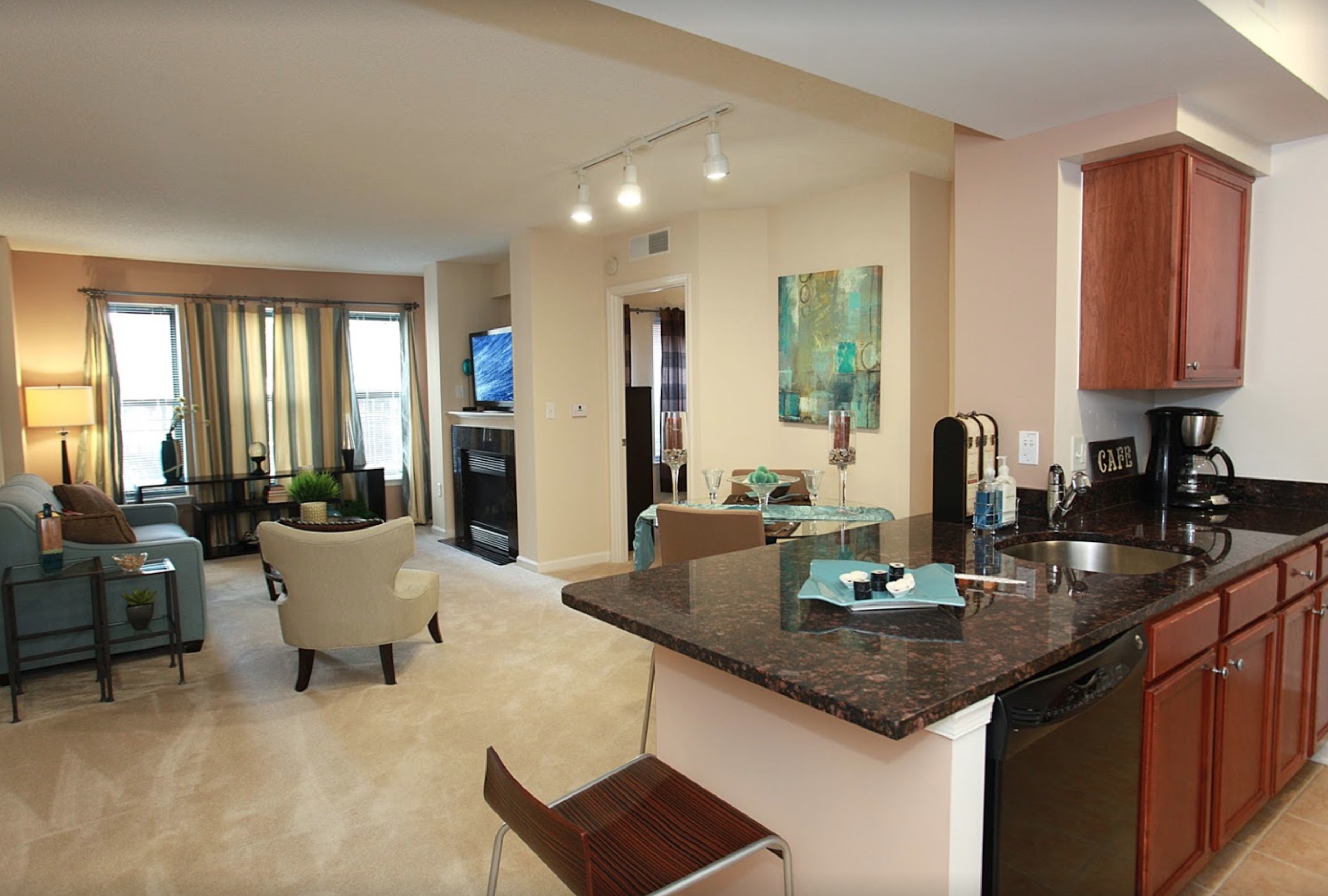 1301 THOMAS CIRCLE photo 9