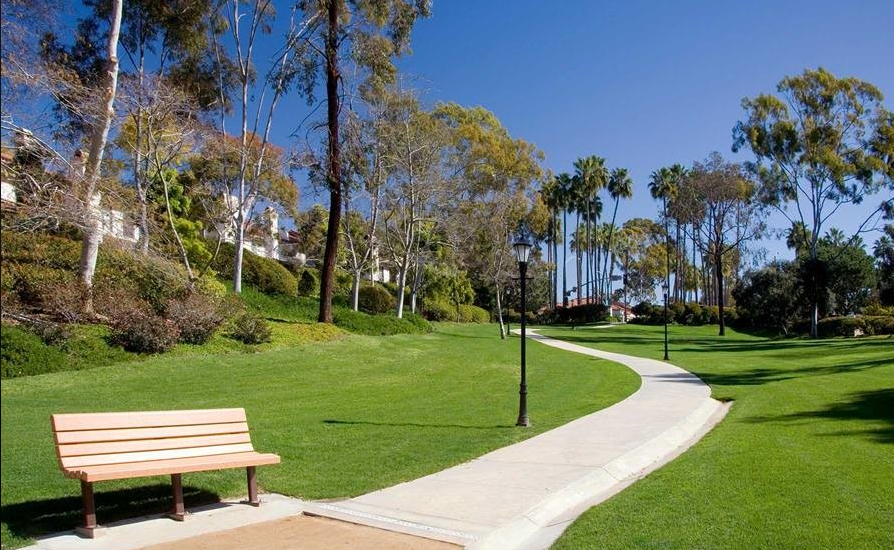 AVALON LA JOLLA COLONY photo 4
