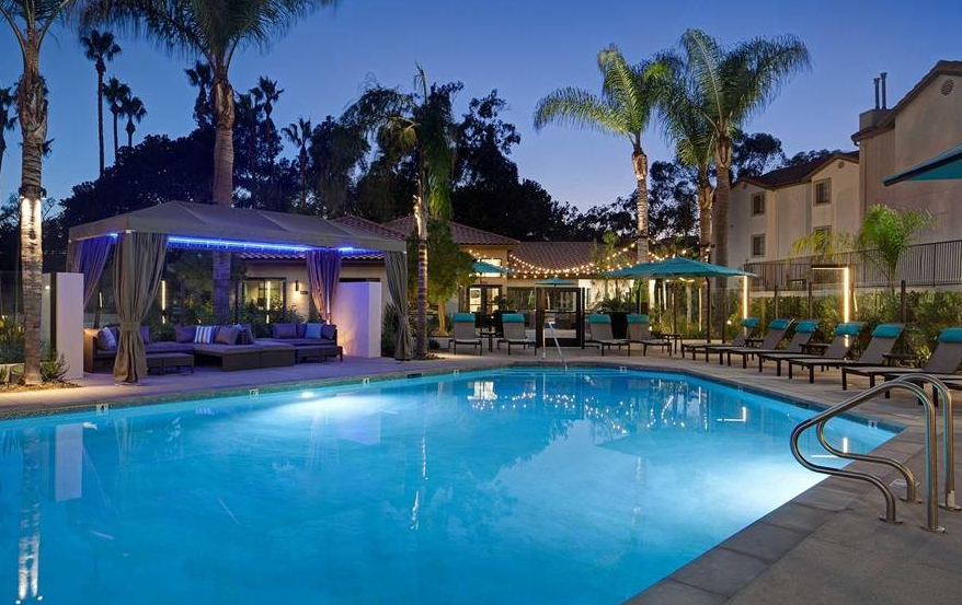AVALON LA JOLLA COLONY photo 6