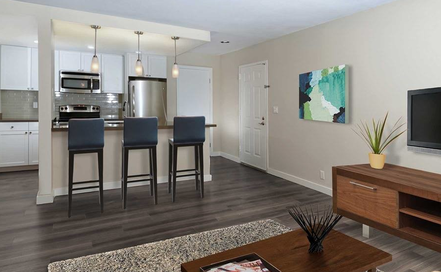 AVALON LA JOLLA COLONY photo 10