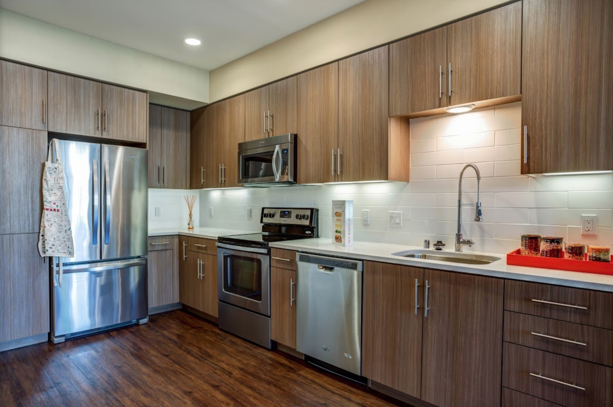 MADRONE APARTMENTS photo 8