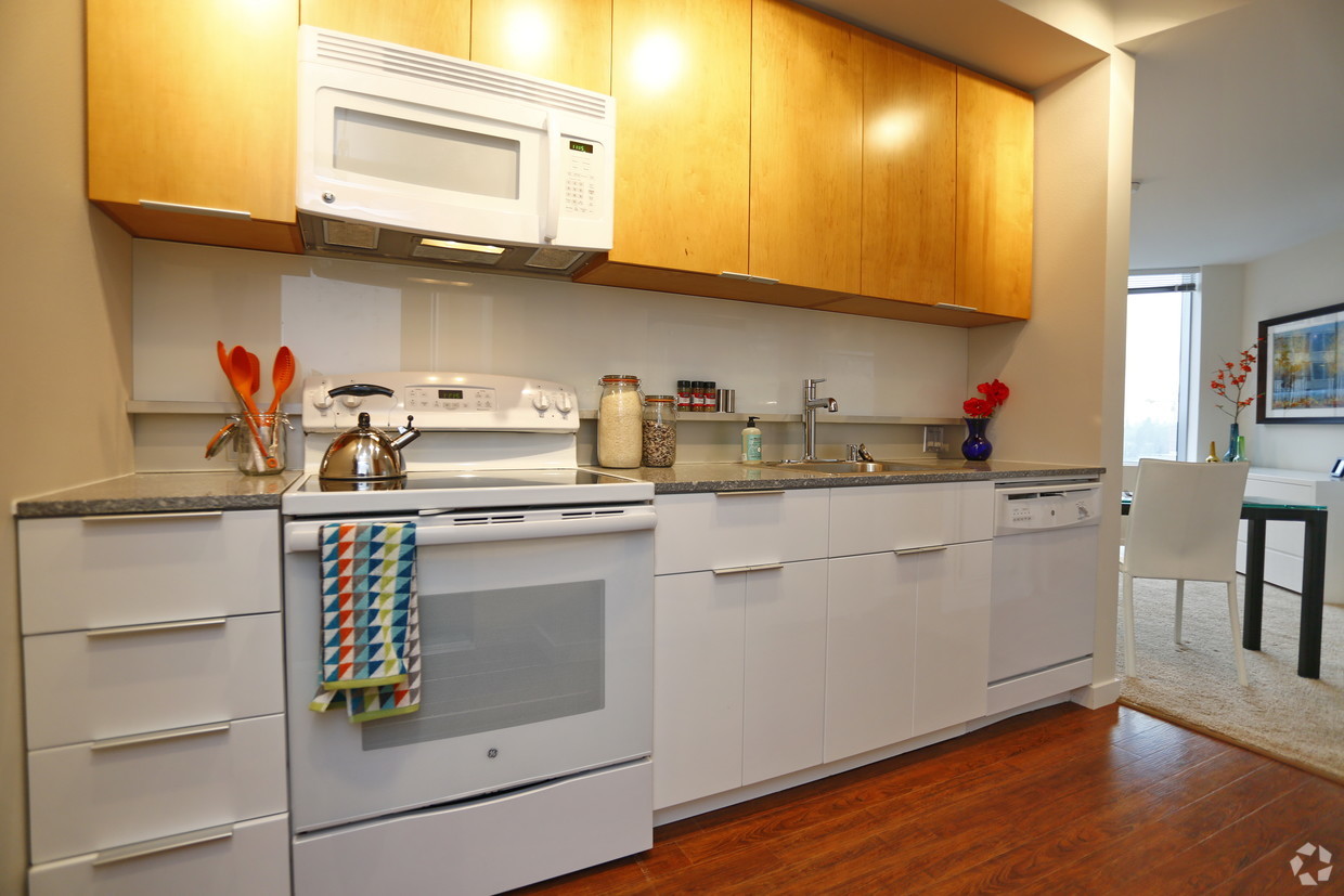 SOMA TOWERS photo 7