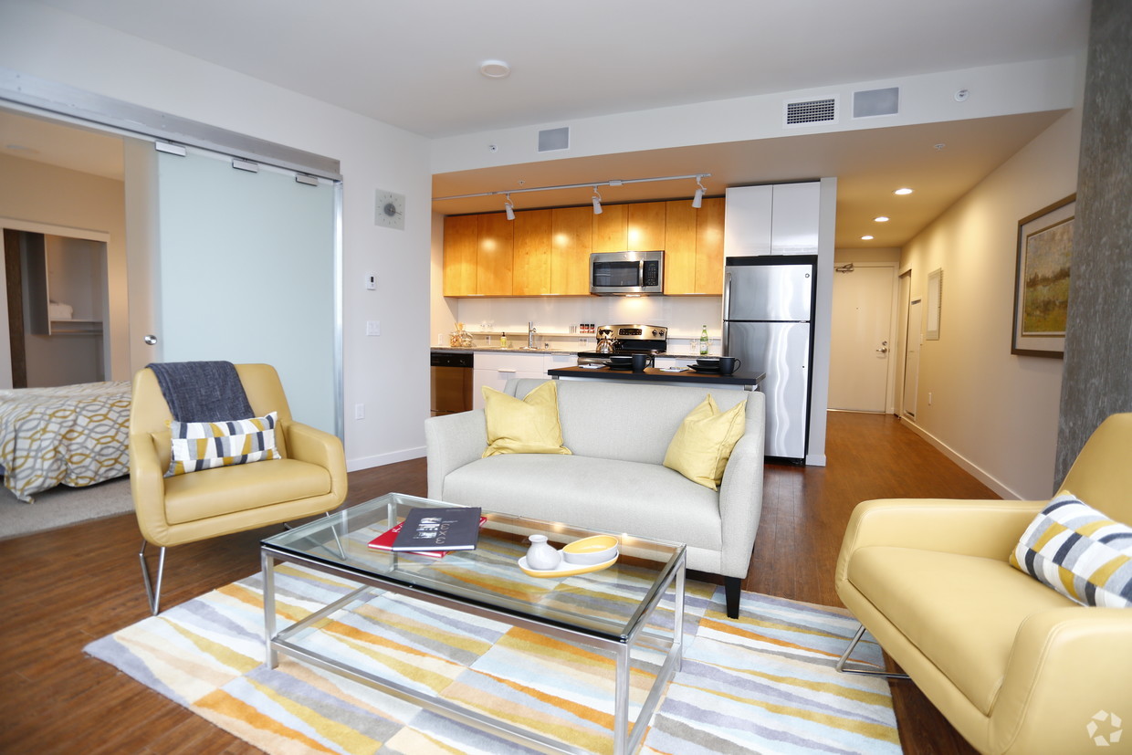 SOMA TOWERS photo 11
