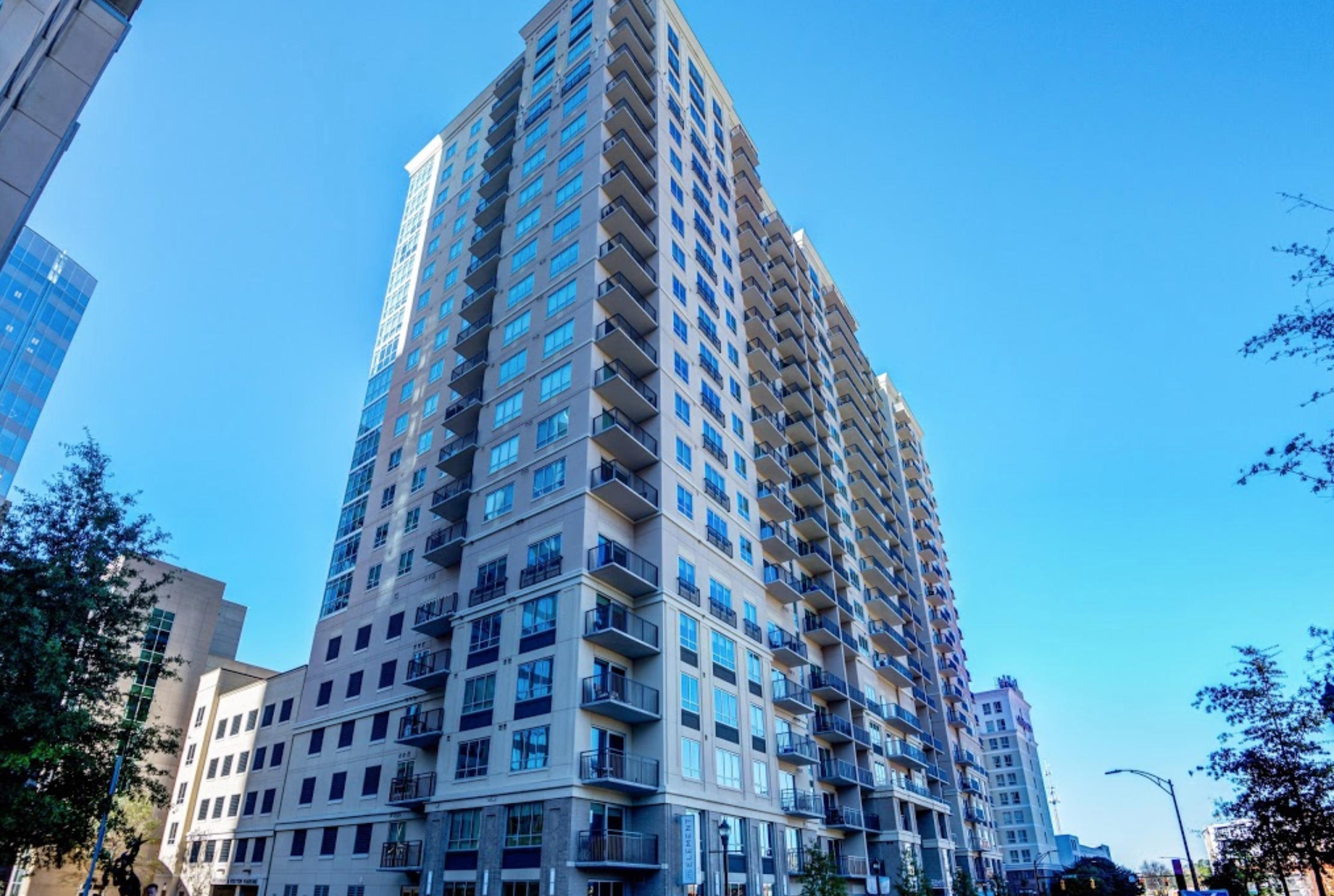 ELEMENT UPTOWN