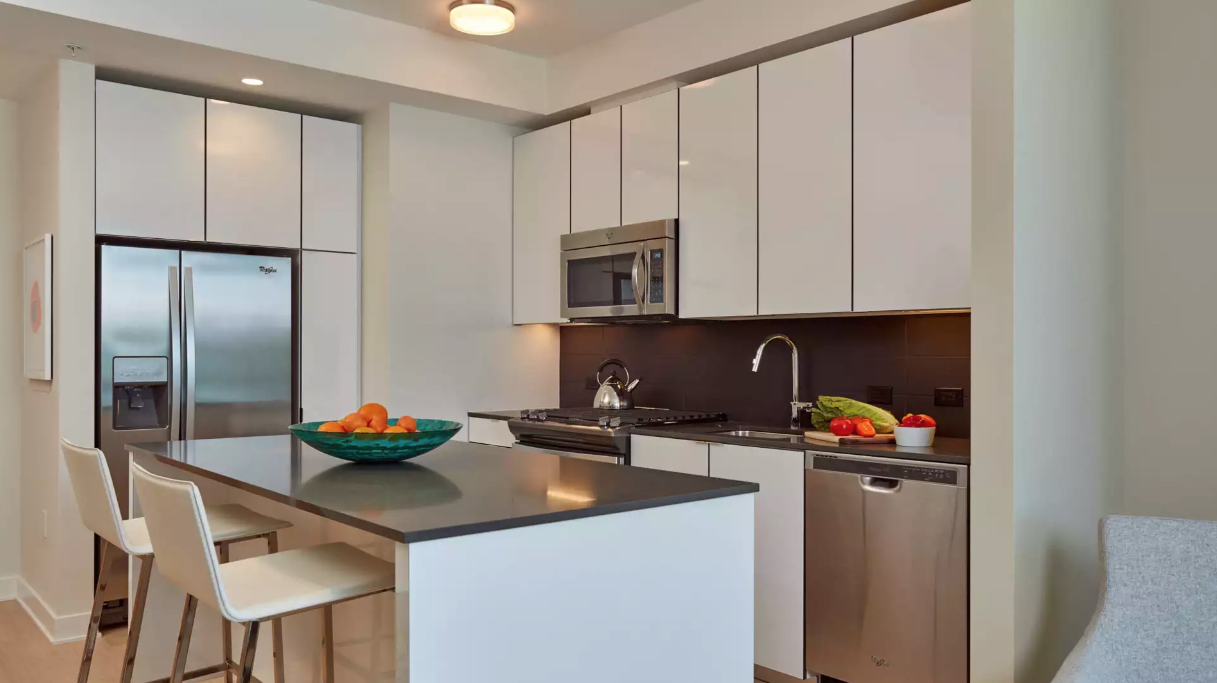 340 FREMONT photo 9