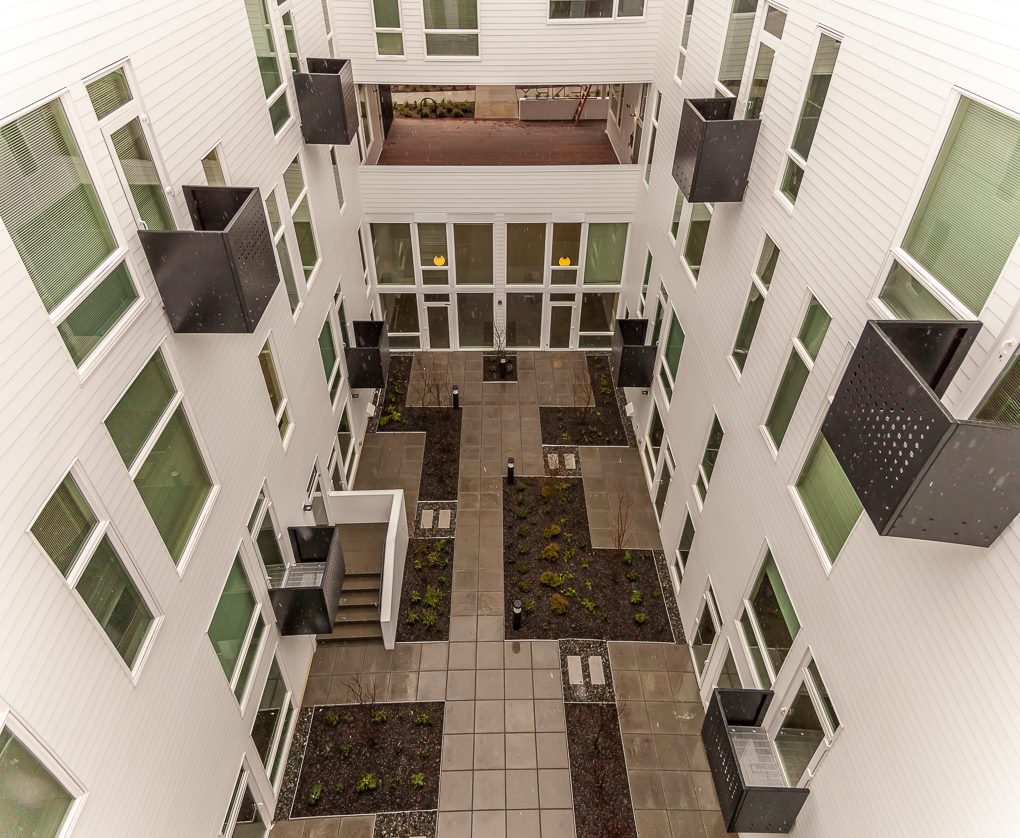 HENRY SEATTLE APARTMENTS photo 2