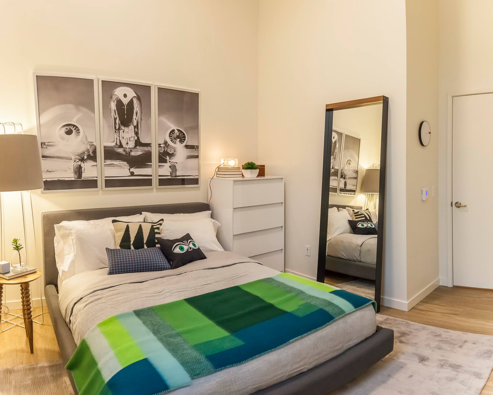 HENRY SEATTLE APARTMENTS photo 8
