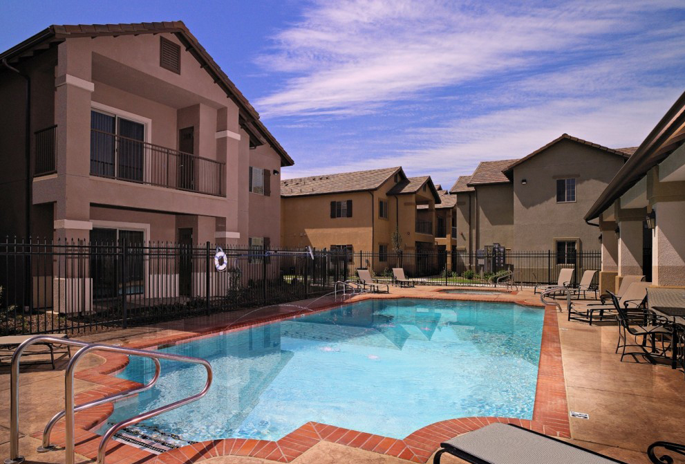 Parks Grove Apartment Homes photo 5