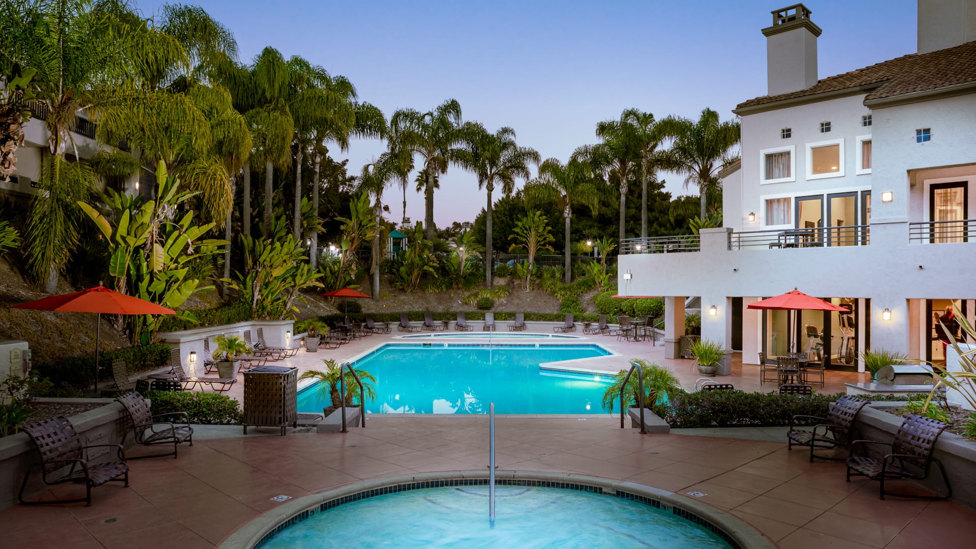 DEERWOOD APARTMENTS