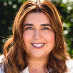 Julia Otey-Raudes profile photo