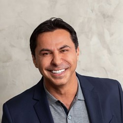 Alex Sayeri profile photo