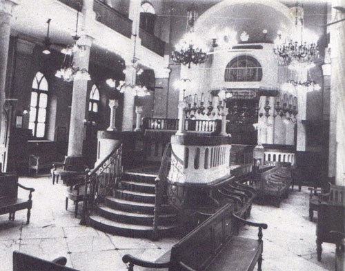 Zaradel Synagogue, at the Jewish quarter of Alexandria (Souk el-Samak el Kadim), built in 1391 by the Zaradel family. Two ancient Siffrei-Tora, called Kadmonim, were found in this Synagogue, with the “Massorah” of Ben Acher and Naphtali, and served once a year only for Simhat Torah procession. (From the book “The Golden Era of the Jews of Egypt” by Levana Zamir)