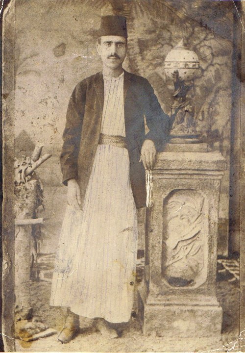 The combination of the ‘Koftan’ (oriental dress) with the European coat, regarded as luxury and “chic” fashion in 1894. (Levana Zamir private collection)