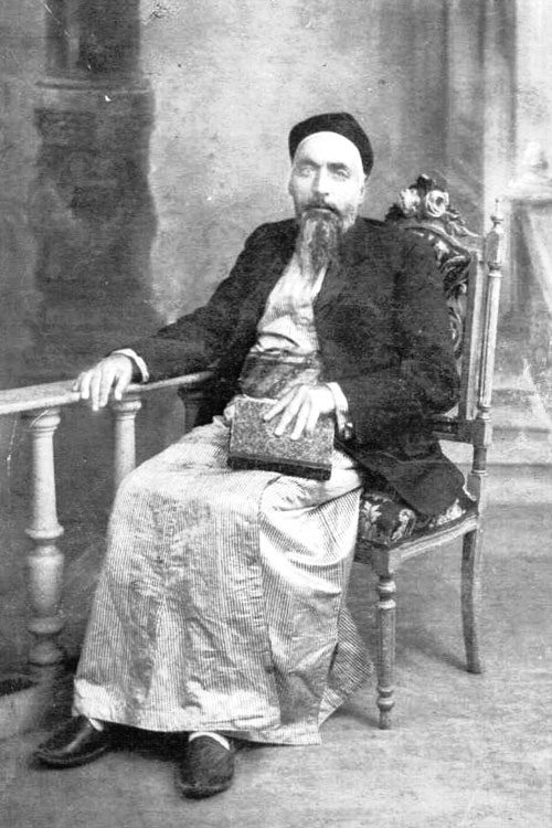 Habib Shémés, a wealthy autochthonous Egyptian Jew from Haret el-Yahud at the end of the 19th century. Shémés family is renowned as living in Egypt from the beginning of the 1st century, if not before. Shémés is mentioned by Greek Alchemists in Alexandria in the 4th century, as a Jewish Prophet and the mythological founder of Alchemy in Egypt. (Bnei-Haye’or Bulletin – 2005). Cairo, 1901. (Levana Zamir private collection)
