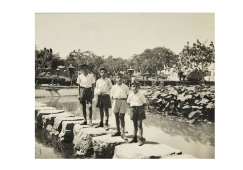 The lake at the ‘Jardin Japonnais’ Gardens – Helwan 1949.
(Levana Zamir private collection).
