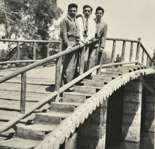 The ‘Jardins Japonnais’ Gardens, in the small town of Helwan, a winter resort 25 kms. from Cairo, where the Cairene used to enjoy their sunny weekends. Helwan – winter 1949. (Levana Zamir private collection).