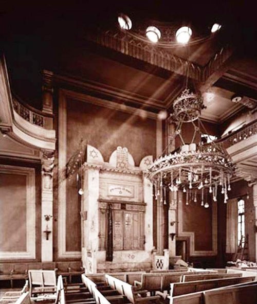 Pahad Itzhak Synagogue (also called Kraiem Synagogue), at Daher Quarter in Cairo, founded in 1932 by Zaki Kraiem. Still owned by the Jewish Community of Cairo.
