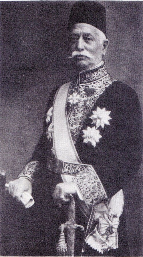Joseph Cattaoui Pasha, Minister of Finance at King Fouad Government. President of the Jewish Community of Cairo until 1942.