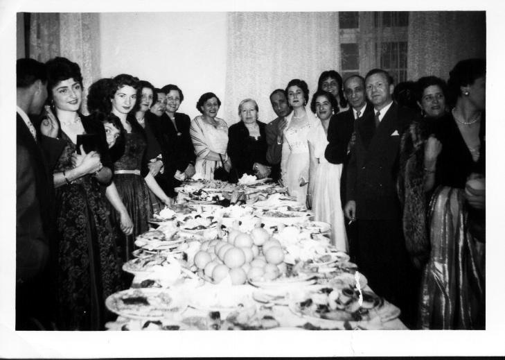 Esperance and Moshe Hakham’s Henna Party, Baghdad 1956 – Sawdayee.com