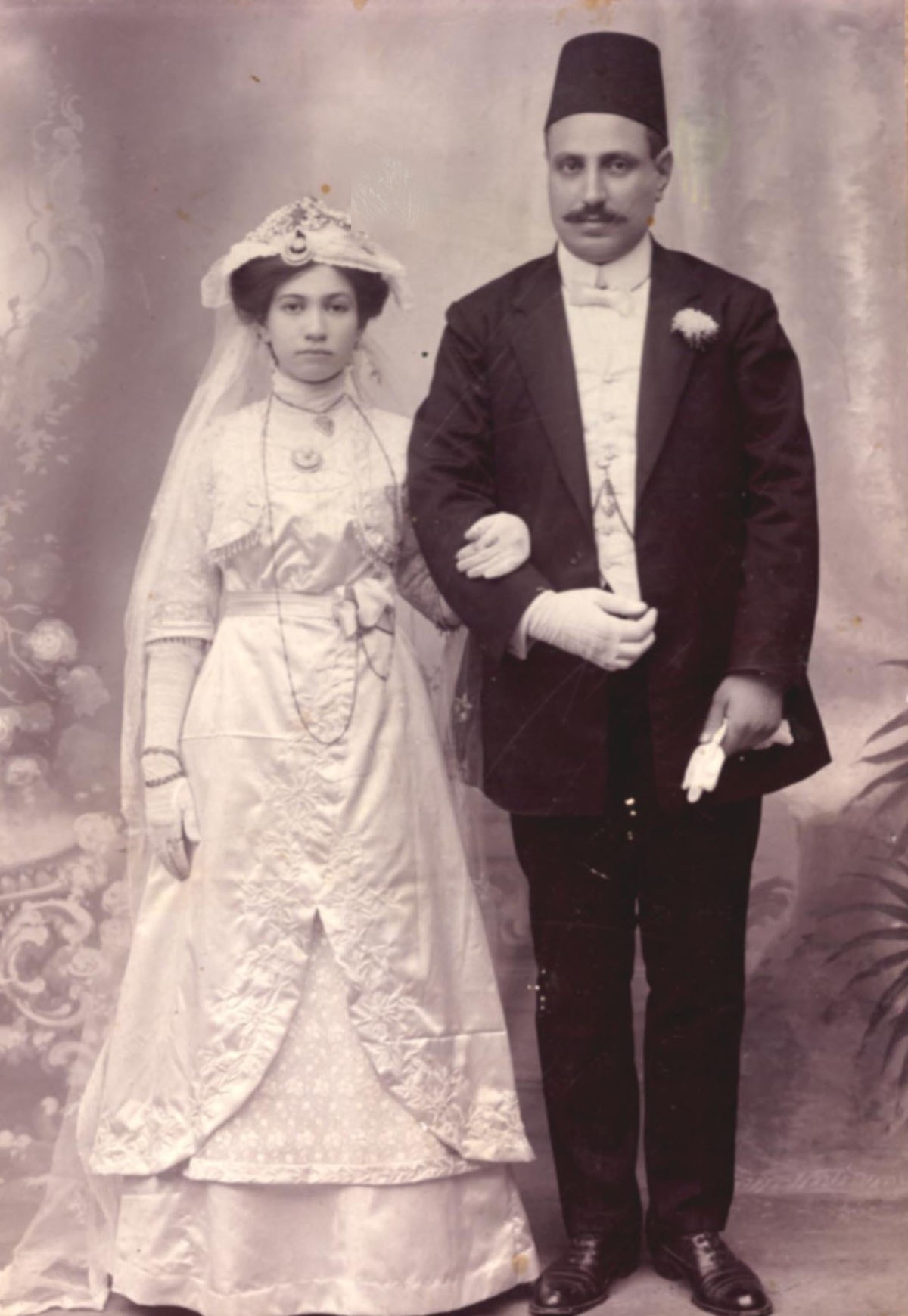 Yussef and Hanina Bashi’s Wedding, Baghdad 1916 – Sawdayee.com