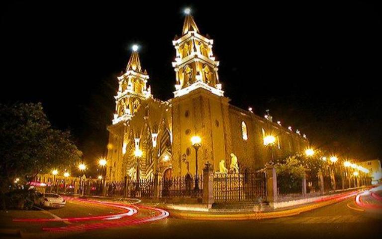 2. Catedral Basílica de Mazatlán