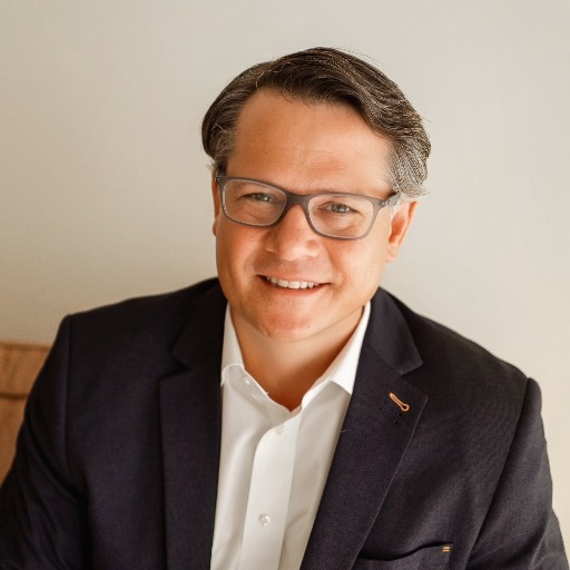 Joel Tremblay Cross Country Healthcare's CEO