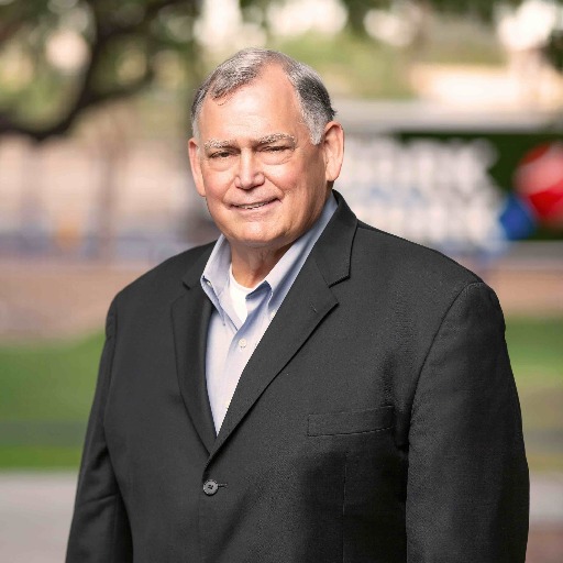 Ken Hicks PetSmart's CEO